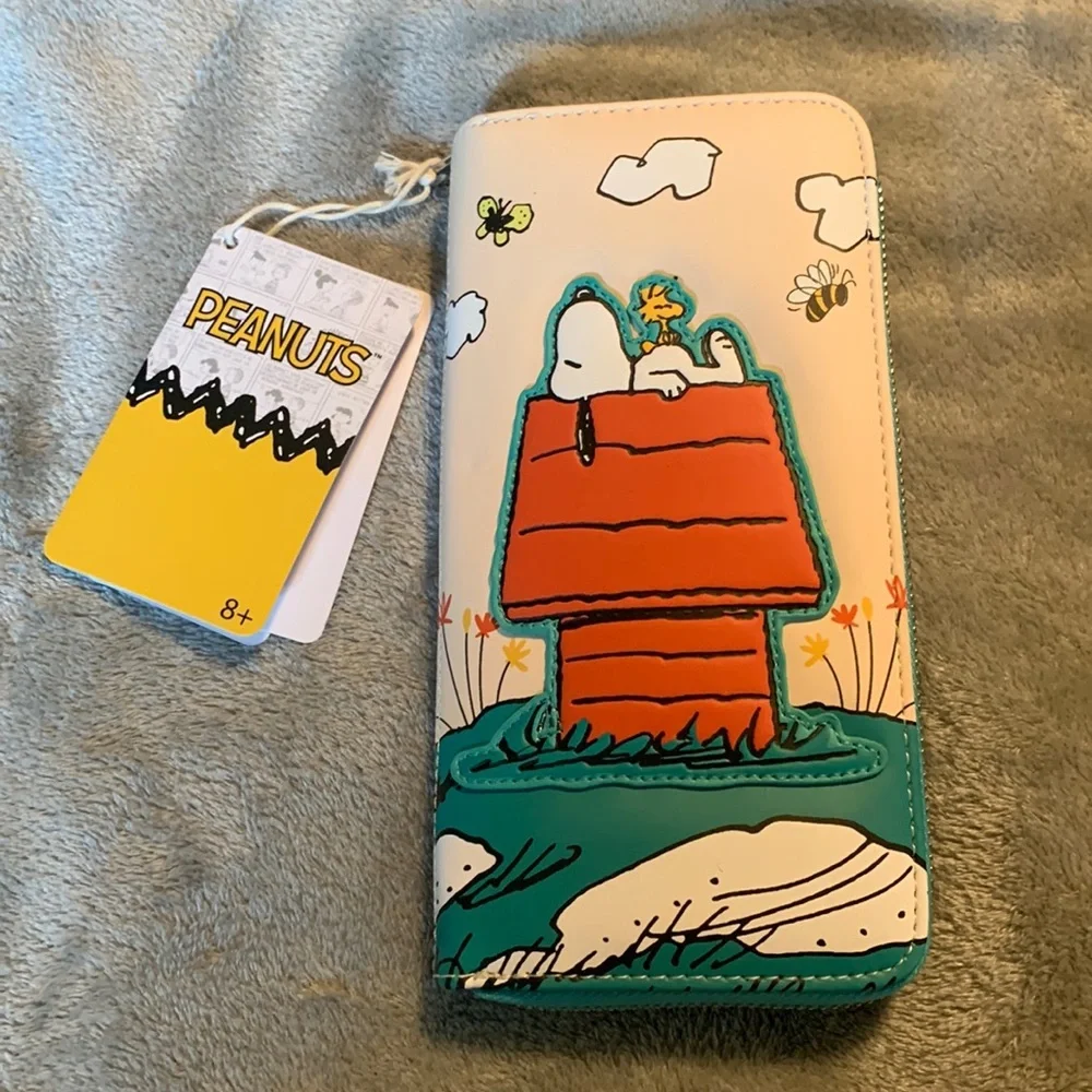 Nwt Loungefly Peanuts Wallet - Picture 1 of 4